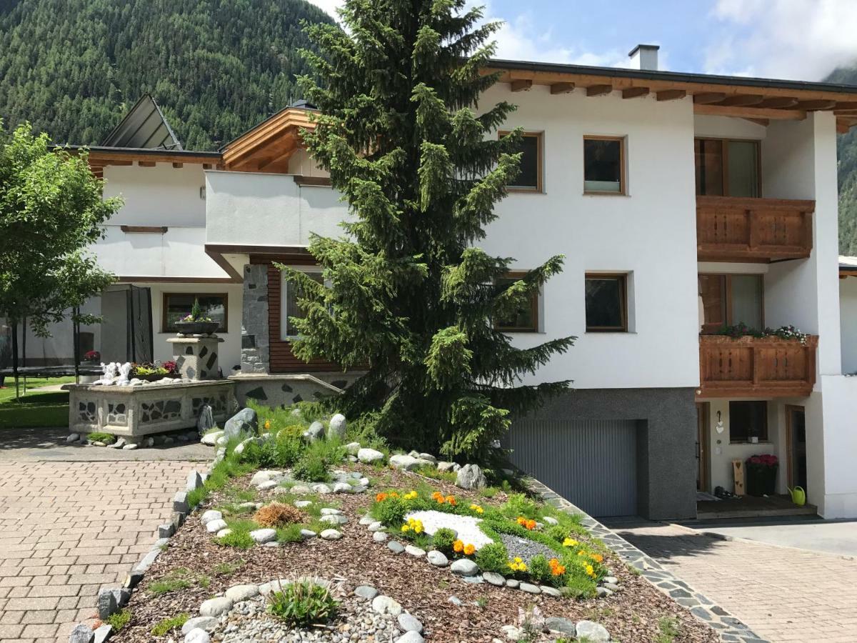 Appartement Elisabeth Inklusive Summer Card Umhausen Bagian luar foto